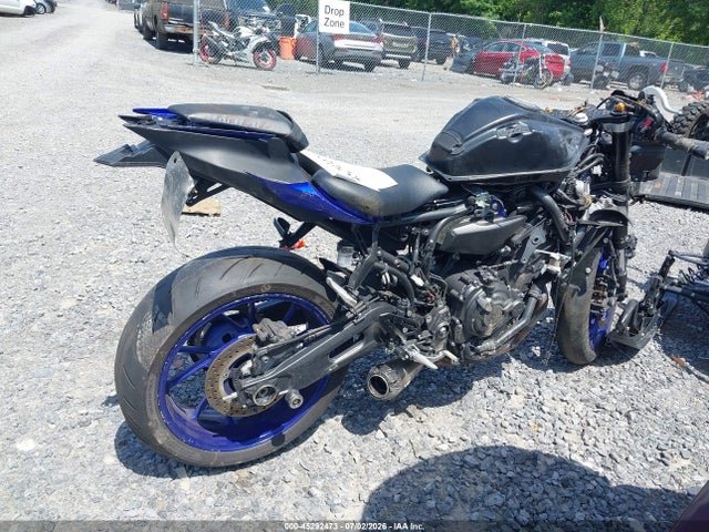 Yamaha Yzfr7 2022 JYARM38E9NA001075 Image 12