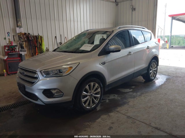 45292482 :رقم المزاد ، 1FMCU9J93HUB58223 vin ، 2017 Ford Escape Titanium مزاد بيع