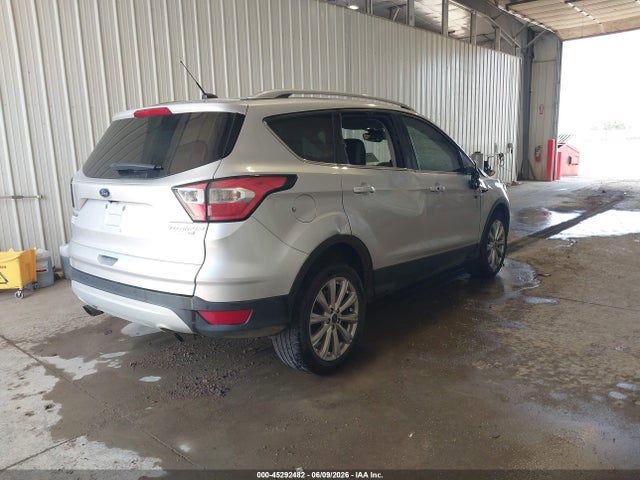 45292482 :رقم المزاد ، 1FMCU9J93HUB58223 vin ، 2017 Ford Escape Titanium مزاد بيع