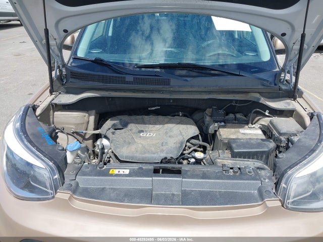 KNDJN2A25F7215049 KIA Soul
