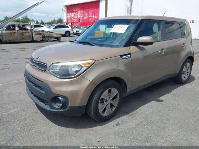 KNDJN2A25F7215049 KIA Soul