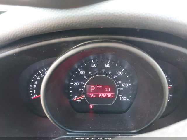 KNDJN2A25F7215049 KIA Soul