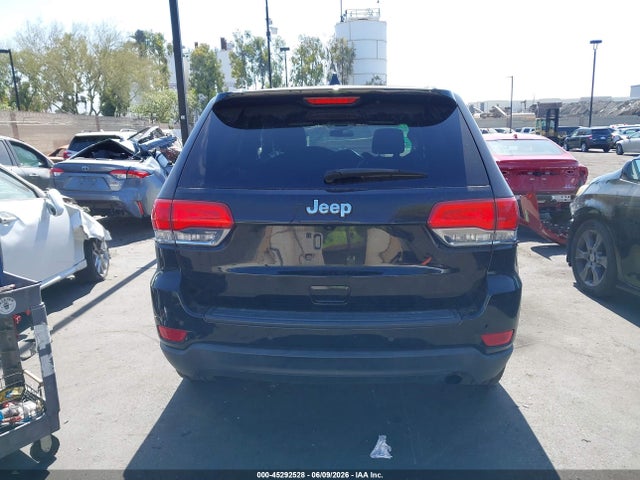 1C4RJEAG7JC380421 Jeep Grand Cherokee Laredo 4x2