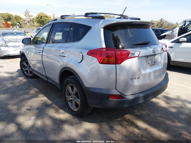 Toyota Rav4 Xle 2015 JTMRFREV0FD132384 Image 3