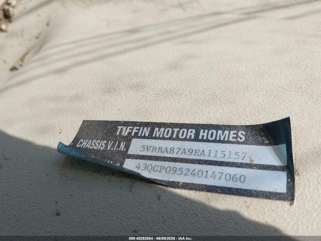 Tiffin Motorhomes Inc Allegro Bus 2014 5VBBA87A9EA115157 Image 9