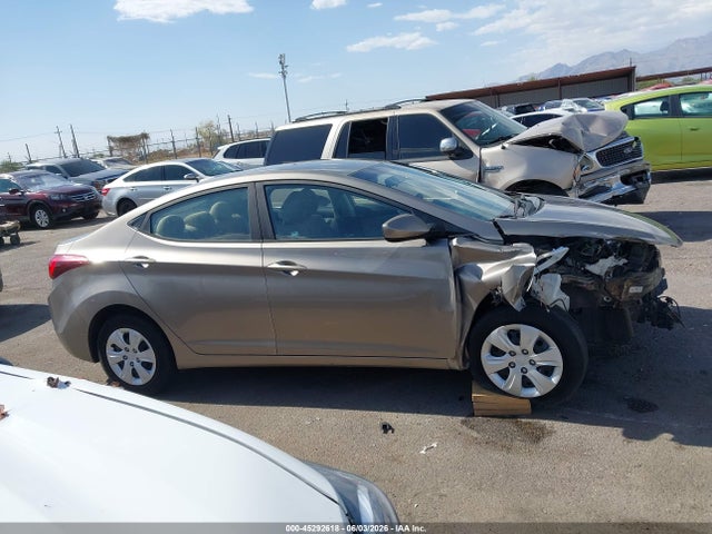 5NPDH4AE8GH750531 Hyundai ELANTRA SE