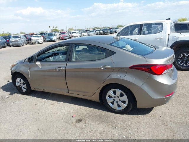 5NPDH4AE8GH750531 Hyundai ELANTRA SE