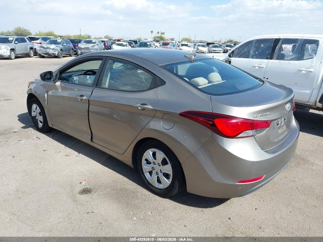 5NPDH4AE8GH750531 Hyundai ELANTRA SE