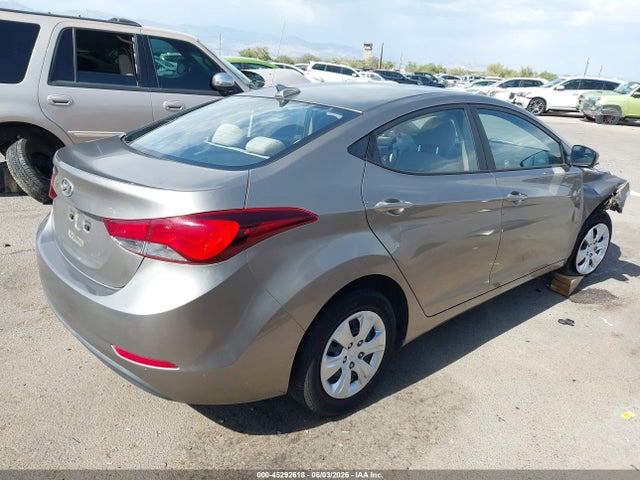 5NPDH4AE8GH750531 Hyundai ELANTRA SE