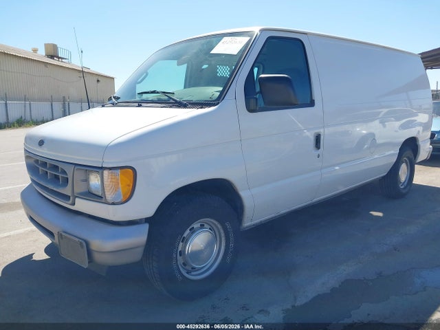45292636 :رقم المزاد ، 1FTRE14231HB17360 vin ، 2001 Ford E-150 Commercial/recreational مزاد بيع