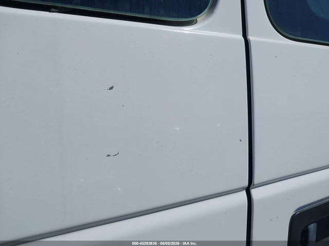 45292636 :رقم المزاد ، 1FTRE14231HB17360 vin ، 2001 Ford E-150 Commercial/recreational مزاد بيع