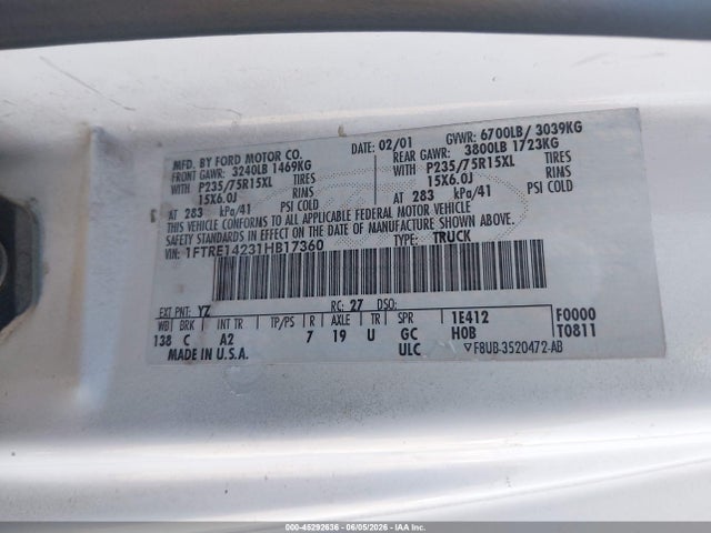 45292636 :رقم المزاد ، 1FTRE14231HB17360 vin ، 2001 Ford E-150 Commercial/recreational مزاد بيع