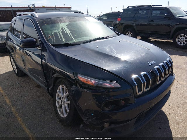 2015 Jeep Cherokee Latitude მანქანა იყიდება აუქციონზე, vin: 1C4PJMCS2FW594824, აუქციონის ნომერი: 45292641