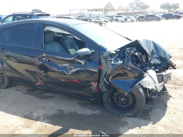 Toyota Prius C Four 2015 JTDKDTB33F1113613 Image 18