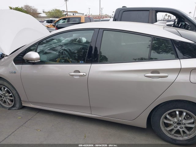 Toyota Prius Prime Advanced 2017 JTDKARFP3H3016962 Image 15