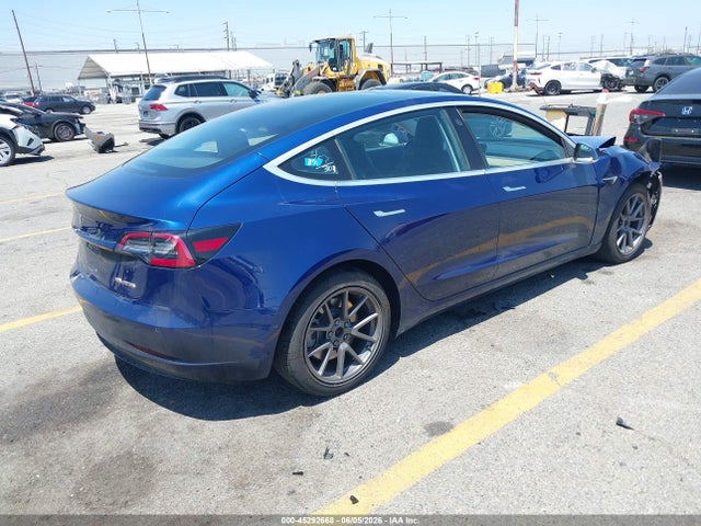 5YJ3E1EB8JF114880 Tesla Model 3 Long Range/performance
