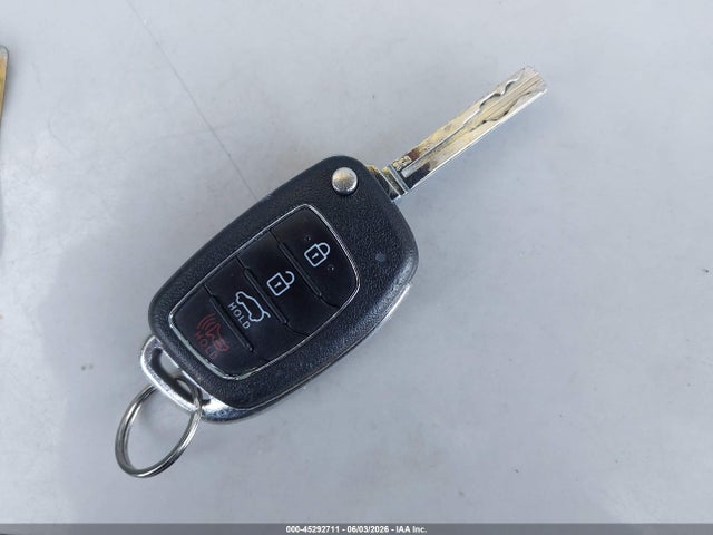 45292711 :رقم المزاد ، KM8J33A42GU116264 vin ، 2016 Hyundai Tucson Se مزاد بيع