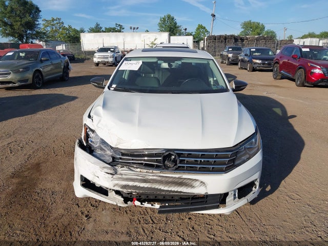 Aukcja sprzedaży 2018 Volkswagen Passat 2.0t Se, vin: 1VWBA7A30JC043547, numer aukcji: 45292727
