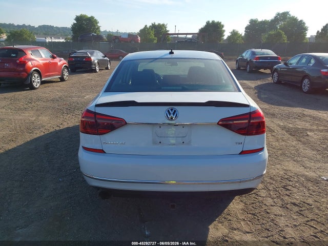 Aukcja sprzedaży 2018 Volkswagen Passat 2.0t Se, vin: 1VWBA7A30JC043547, numer aukcji: 45292727