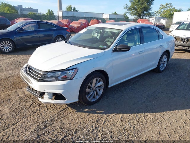 Aukcja sprzedaży 2018 Volkswagen Passat 2.0t Se, vin: 1VWBA7A30JC043547, numer aukcji: 45292727