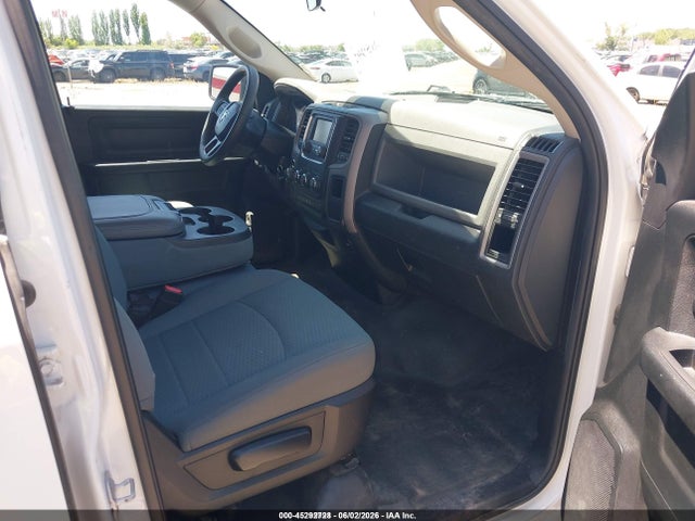 Продаж на аукціоні авто 2018 Ram 1500 Tradesman  4x2 6'4 Box, vin: 1C6RR6FG3JS272415, номер лоту: 45292728