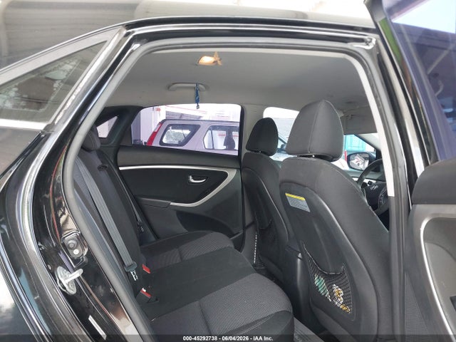 2014 Hyundai Elantra Gt მანქანა იყიდება აუქციონზე, vin: KMHD35LH9EU228260, აუქციონის ნომერი: 45292738
