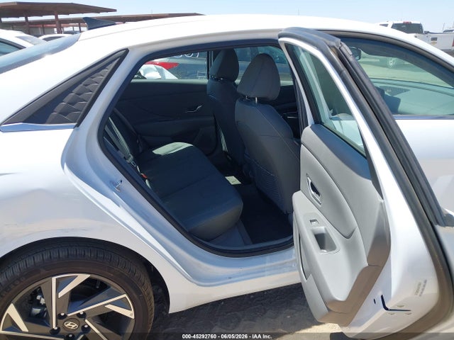 KMHLS4DG4SU981172 Hyundai Elantra Sel Convenience
