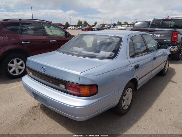 1992 Toyota Camry Dlx მანქანა იყიდება აუქციონზე, vin: 4T1SK11E3NU068906, აუქციონის ნომერი: 45292778
