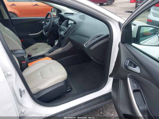 Продажа на аукционе авто 2016 Ford Focus Titanium, vin: 1FADP3N23GL307007, номер лота: 45292787