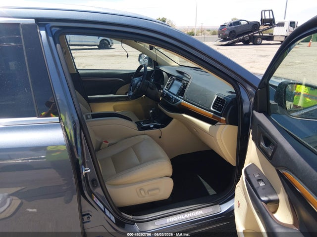 Toyota Highlander Limited Platinum 2018 5TDDZRFH3JS874673 Image 5