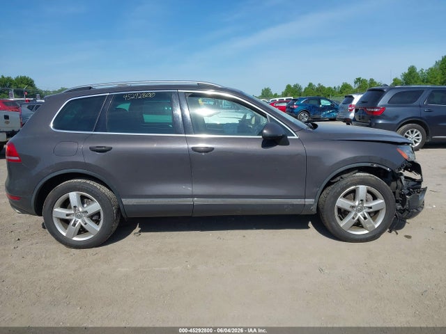2011 Volkswagen Touareg Vr6 Lux მანქანა იყიდება აუქციონზე, vin: WVGFF9BP2BD006770, აუქციონის ნომერი: 45292800