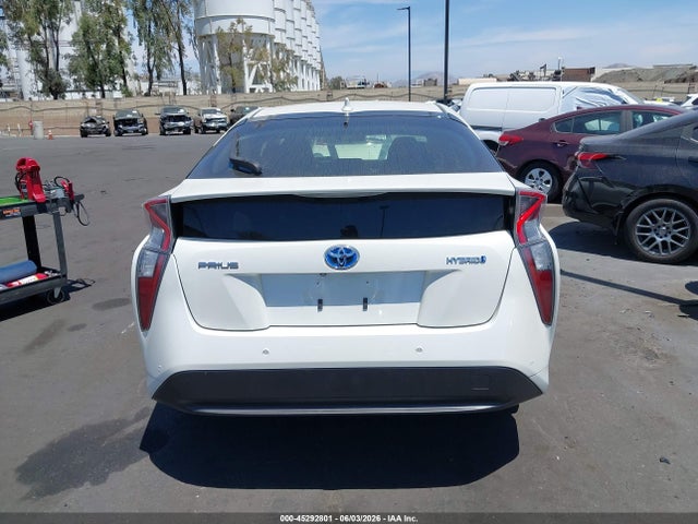 45292801 :رقم المزاد ، JTDKBRFU7J3059824 vin ، 2018 Toyota Prius Two مزاد بيع