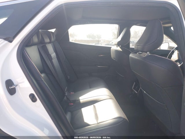 Toyota Crown Limited 2024 JTDAAAAF0R3026572 Image 8