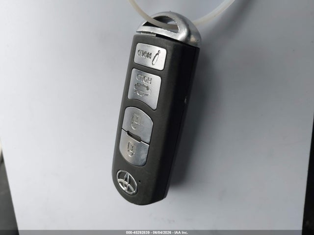 Toyota YARIS LE 2019 3MYDLBYV4KY509989 Image 11