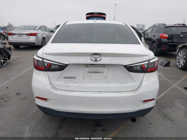 Toyota YARIS LE 2019 3MYDLBYV4KY509989 Image 16