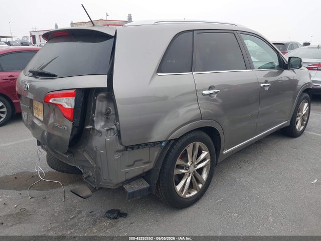 5XYKW4A7XFG639533 KIA Sorento Limited V6