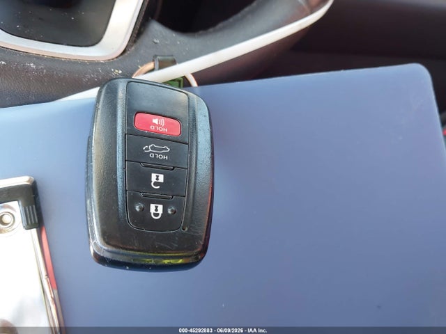 Toyota Rav4 Xle Premium 2024 2T3C1RFV8RW302422 Image 11