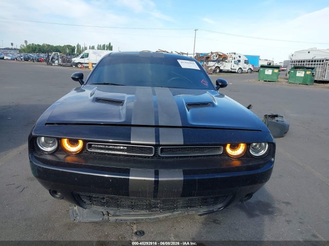 Dodge Challenger Sxt 2018 2C3CDZAG8JH245454 Image 12