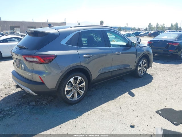 1FMCU9JA3SUB49958 Ford Escape Platinum