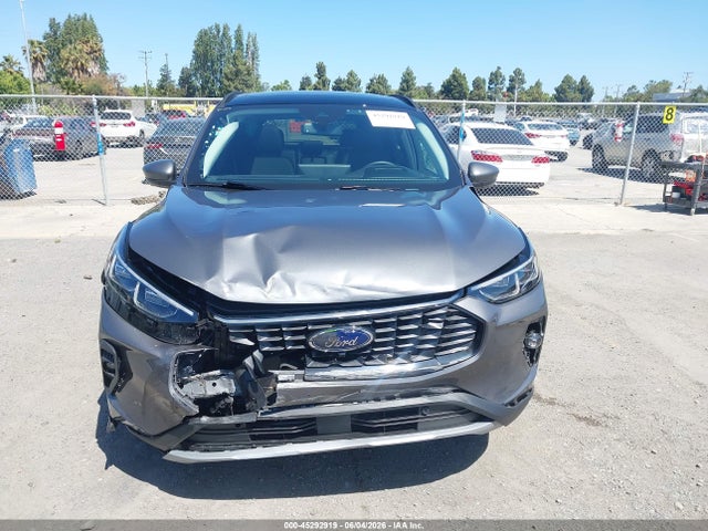 1FMCU9JA3SUB49958 Ford Escape Platinum