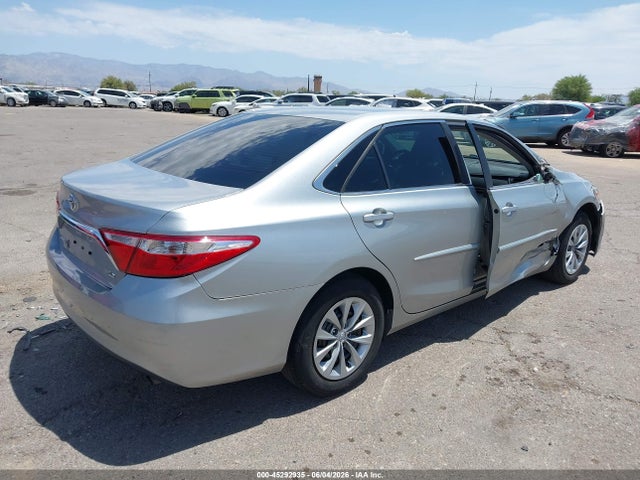 4T1BF1FK5HU329704 Toyota CAMRY LE