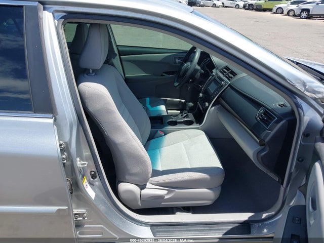 4T1BF1FK5HU329704 Toyota CAMRY LE