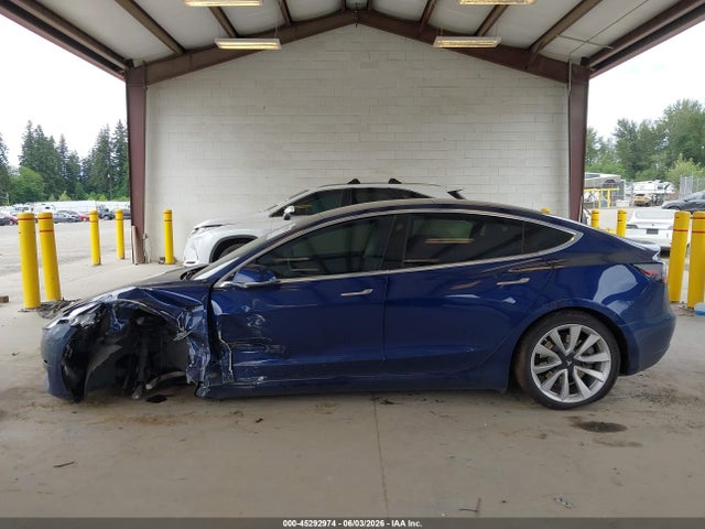 Aukcja sprzedaży 2018 Tesla Model 3 Long Range/mid Range, vin: 5YJ3E1EA5JF038364, numer aukcji: 45292974