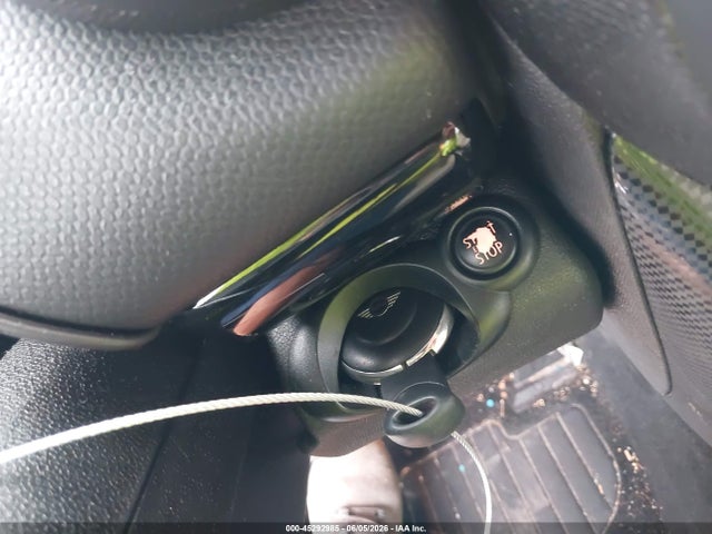 45292985 :رقم المزاد ، WMWZC3C58EWT00555 vin ، 2014 Mini Countryman Cooper S مزاد بيع