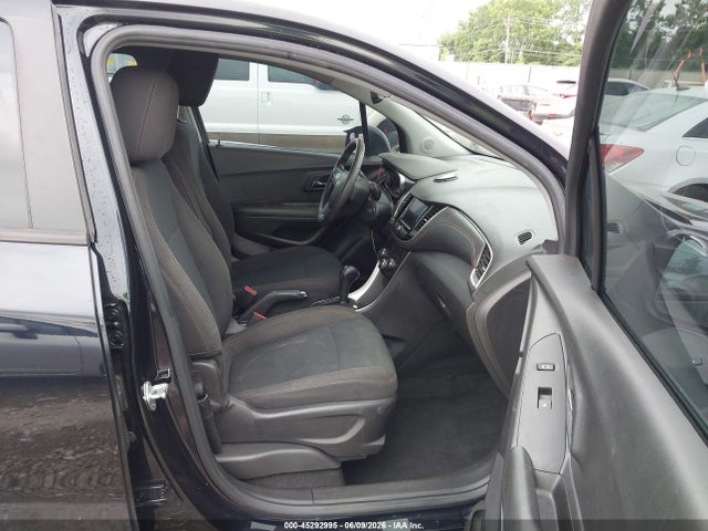 45292995 :رقم المزاد ، KL7CJKSB9MB312328 vin ، 2021 Chevrolet Trax Fwd Ls مزاد بيع