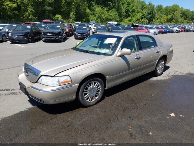 Продаж на аукціоні авто 2007 Lincoln Town Car Signature Limited, vin: 1LNHM82W17Y608673, номер лоту: 45293053