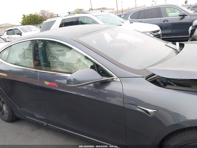 Tesla Model S Performance Dual Motor All-wheel Drive 2020 5YJSA1E40LF368997 Image 14