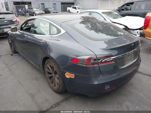 Tesla Model S Performance Dual Motor All-wheel Drive 2020 5YJSA1E40LF368997 Image 3