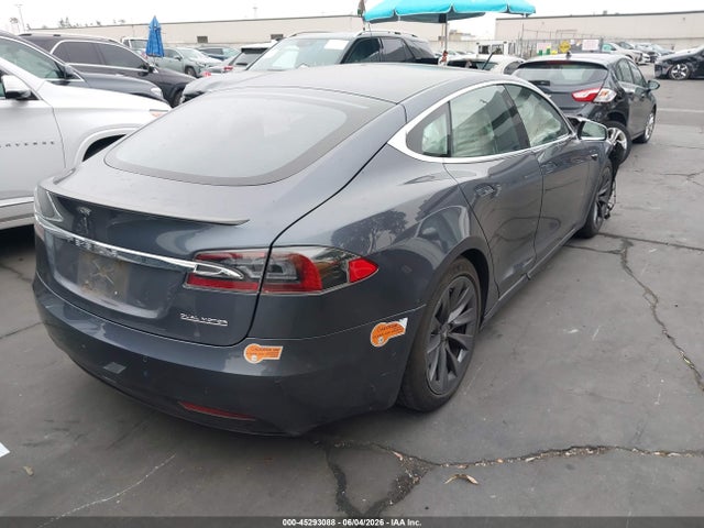 Tesla Model S Performance Dual Motor All-wheel Drive 2020 5YJSA1E40LF368997 Image 4