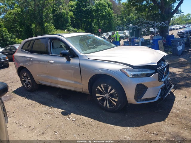 45293132 :رقم المزاد ، YV4L12RK4R1946150 vin ، 2024 Volvo Xc60 B5 Core Dark Theme مزاد بيع
